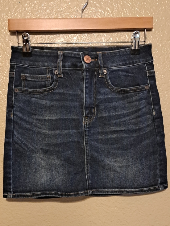 American Eagle Outfitters Dresses & Skirts - American Eagle Outfitters dark blue denim mini skirt. Size 2 Regular.